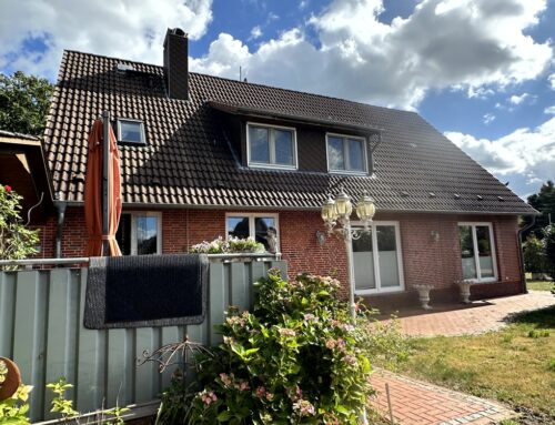 Super gepflegtes Einfamilienhaus mit Einliegerwohnung und Doppelgarage
