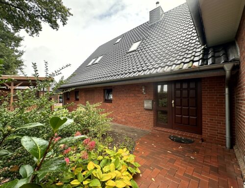 Zauberhafte 3-Zi.-DG mit Garten und Carportstellplatz