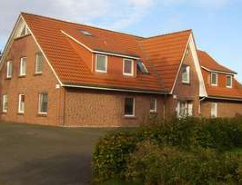 Eine 2-Zimmer-Wohnung zzgl. ausgeb. DG im 6-Familienhaus