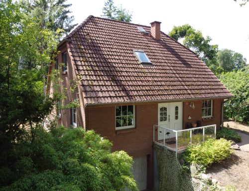 Großzügiges Einfamilienhaus mit Anbau auf weitläufigem Grundstück