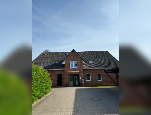 Moderne Maisonettewohnung mit ausgebautem Dachgeschoss, Balkon und Stellplatz